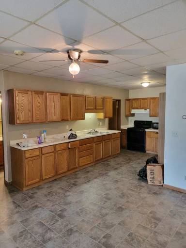 Main picture of 214-216 E College Ave