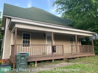 Main picture of 722 N Leverett Ave