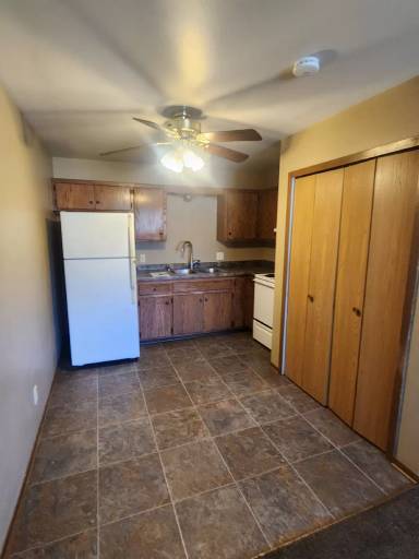 Main picture of 3221 Stanford Ln