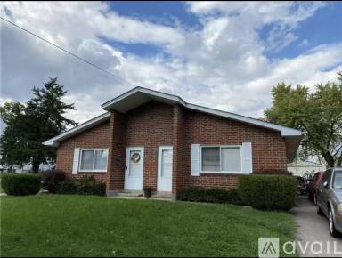 Main picture of 301 E Main St