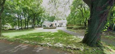 Main picture of 3 Monell Pl