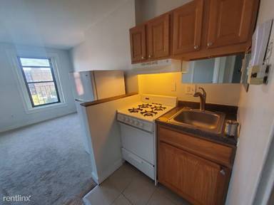 Main picture of 550 Columbus Ave