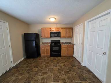 Main picture of 203 Beech St