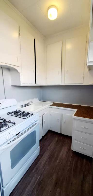 Main picture of 103 Tecumseh Street - 2