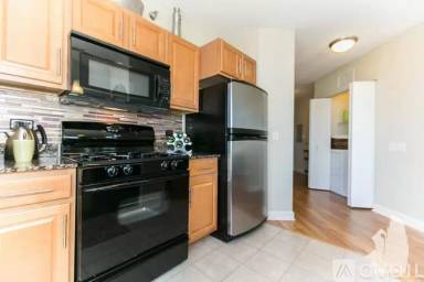 Main picture of Left Bank