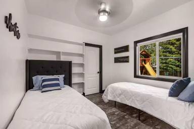Main picture of 304 E Palomino Dr