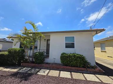 Main picture of 6263 Stewart St