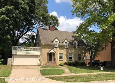 Main picture of 910 W Springfield Ave
