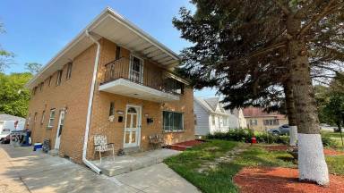 Main picture of 3952 S 43rd St