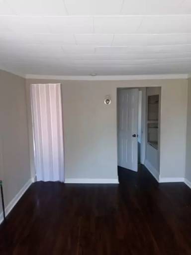 Main picture of 113 W Blaine St