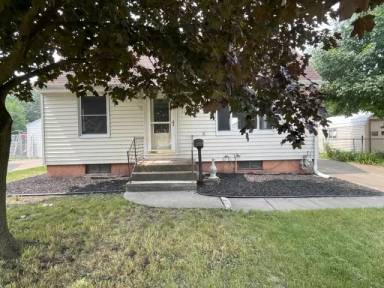 Main picture of 151 S Gladstone Ave