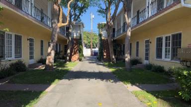 Main picture of 2450 Cedar Ave