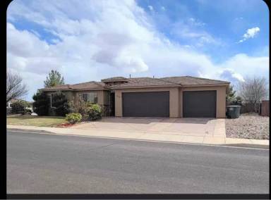 Main picture of 414 E Ruby Pl