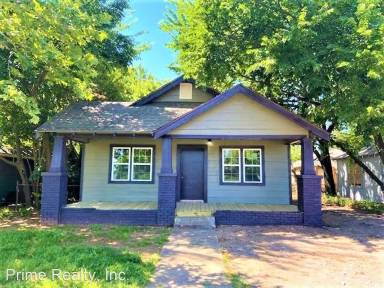 Main picture of 236 SE 35th St