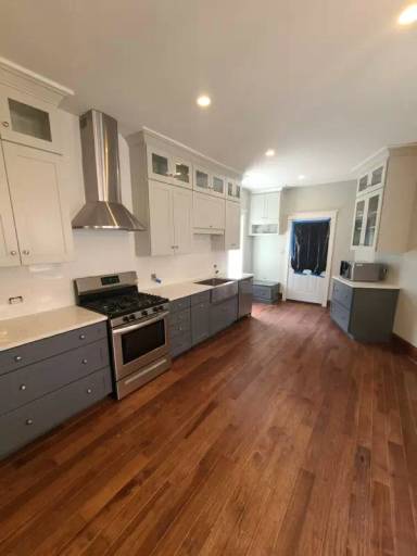 Main picture of 2265 W Leland Ave