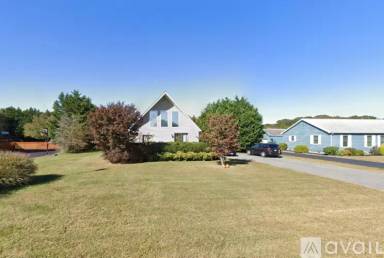 Main picture of 14 Dartmouth Dr