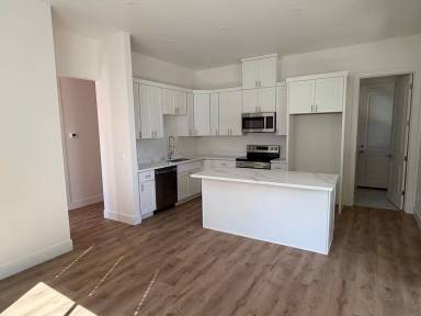 Main picture of 5590 Illinois Ave