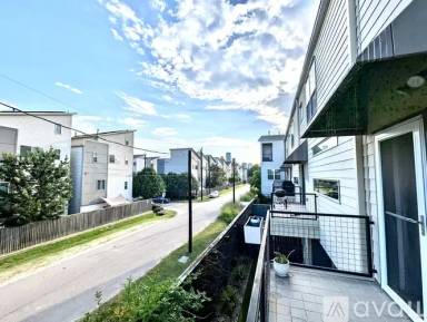 Main picture of 417 Meadow St