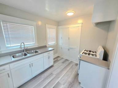 Main picture of 1557 Pine Ave