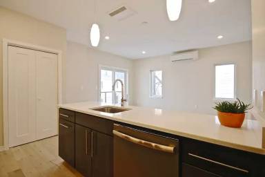 Main picture of 22 Tate St
