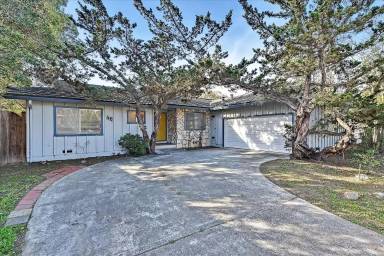 Main picture of 714 W Remington Dr