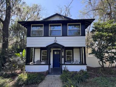 Main picture of 2786 Fieldston Ln