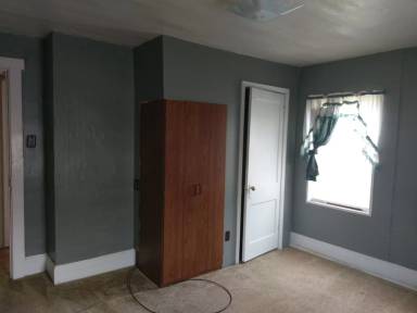 Main picture of 48 Hickory Rd