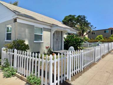 Main picture of 1646 Sunset Cliffs Blvd