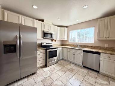 Main picture of 681 Chamberlain Ave