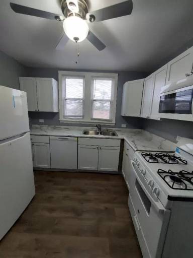 Main picture of 3014 East Ave