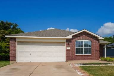 Main picture of 411 Saul St