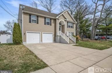 Main picture of 302 Harvard Ave