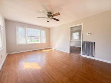 Main picture of 658 Whitson Chapel Rd