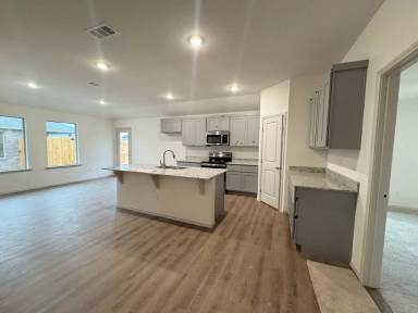 Main picture of 2610 S County Road 1103