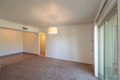 Main picture of 3357 N Country Club Rd