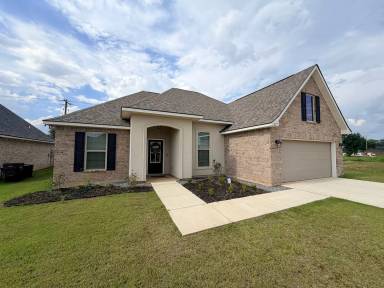 Main picture of 277 Saint Edmunds Way