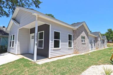 Main picture of 2501 Bratton St
