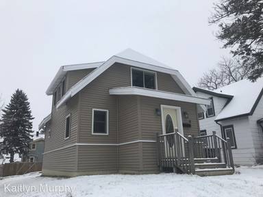 Main picture of 11 Manitou St