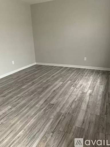 Main picture of 724 Ohio Pike