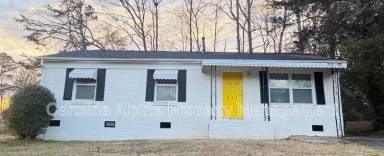 Main picture of 601 Dundeen Dr