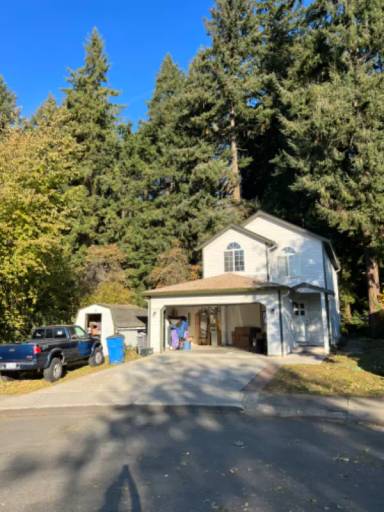 Main picture of 4811 NE Leverich Ct