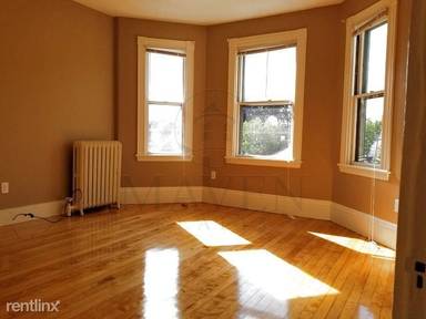 Main picture of 85 College Ave