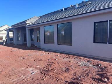 Main picture of 394 E Homeside Rd