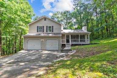 Main picture of 2733 Oakwood Dr