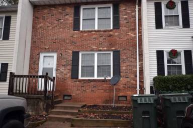 Main picture of 619 4th St