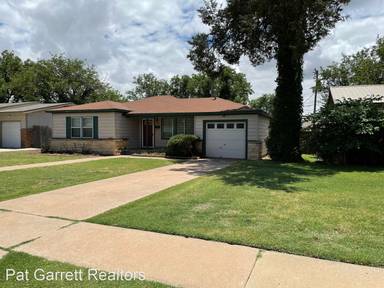 Main picture of 4305 40th St