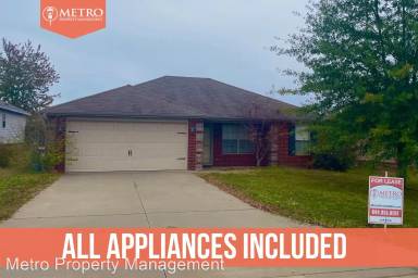 Main picture of 210 Regency Dr