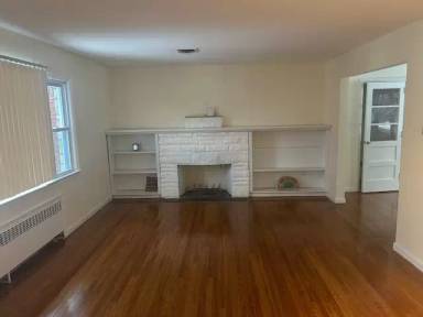 Main picture of 9 Springsteen Ave