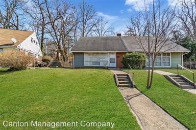 Main picture of 2415 Hermosa Ave