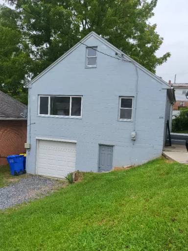 Main picture of 1041 3rd Ave